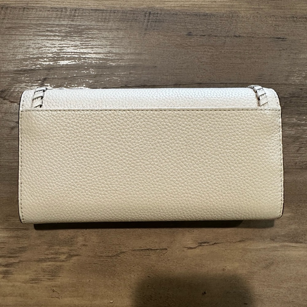Kate Spade -Large handbag with matching wallet. Kept is duster bag - Picture 5 of 10